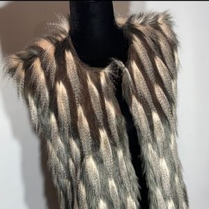 NWOT Francesca's Fur Vest- Large